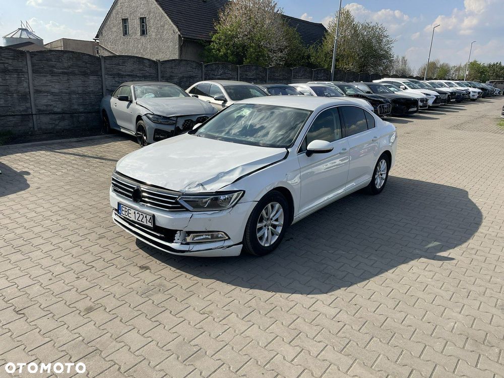 Volkswagen Passat - 3