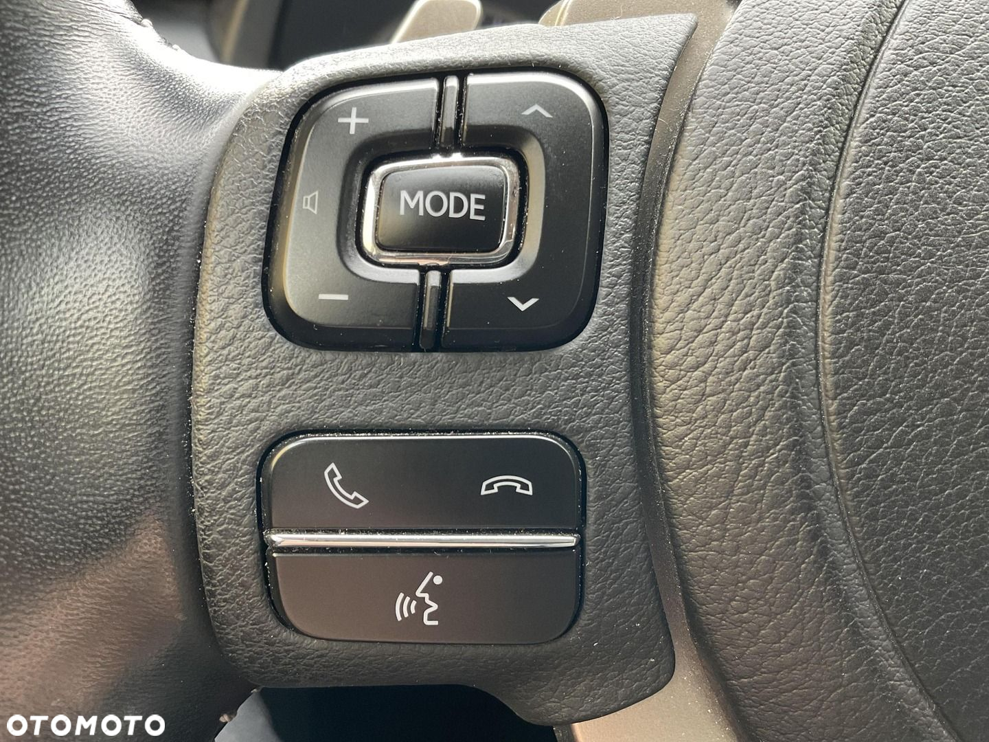 Lexus NX 300h F Impression AWD - 22