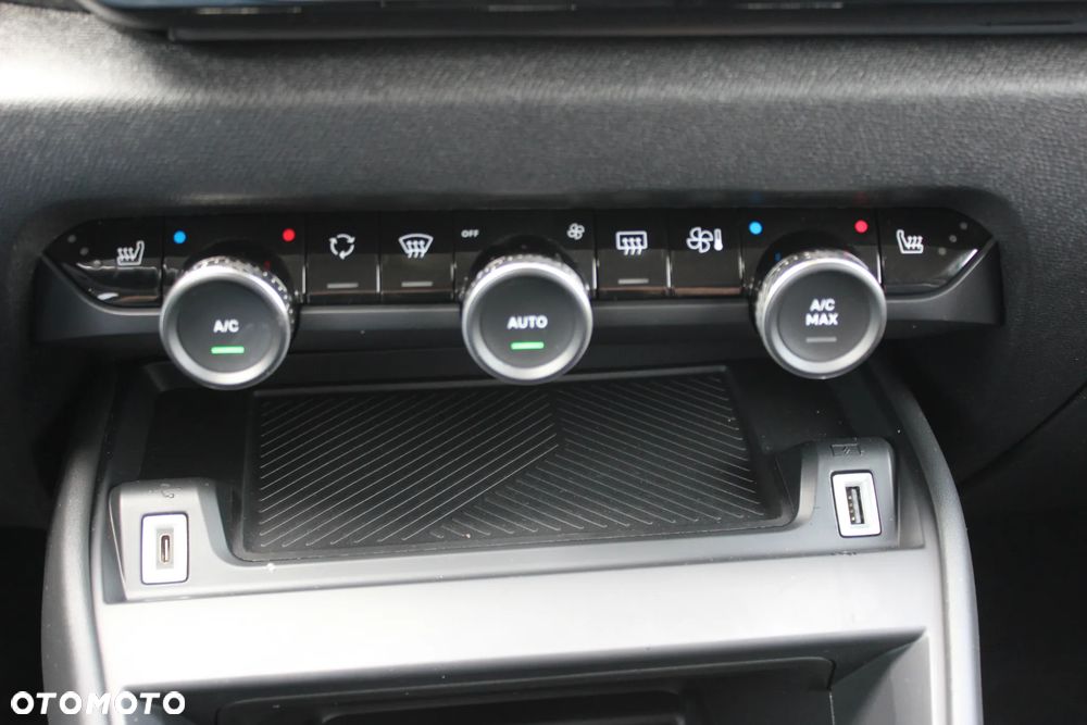 Citroën C4 1.2 PureTech Shine S&S - 10