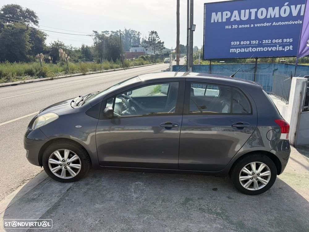 Toyota Yaris 1.4 D-4D AC - 8