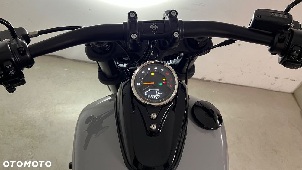 Harley-Davidson Softail Fat Bob - 6