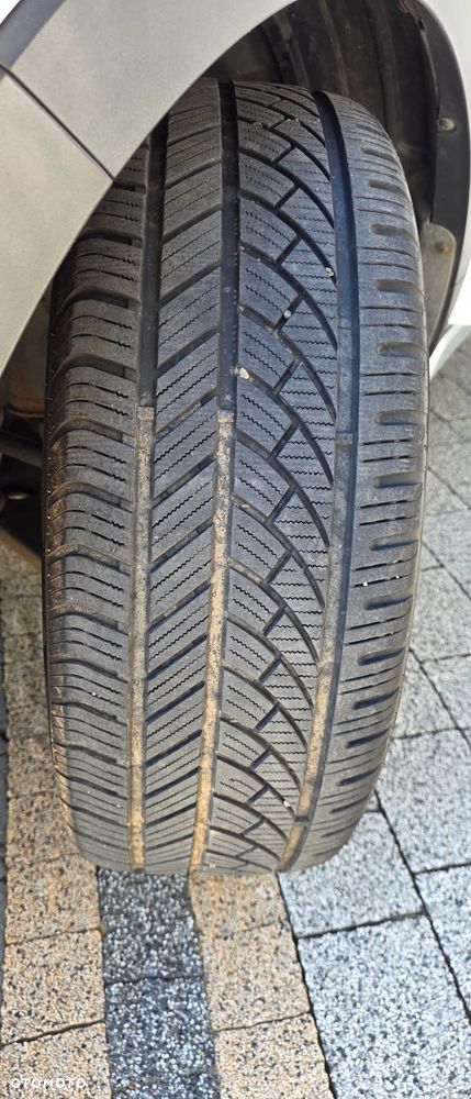 Kia Sportage 2.0 XL 2WD - 28