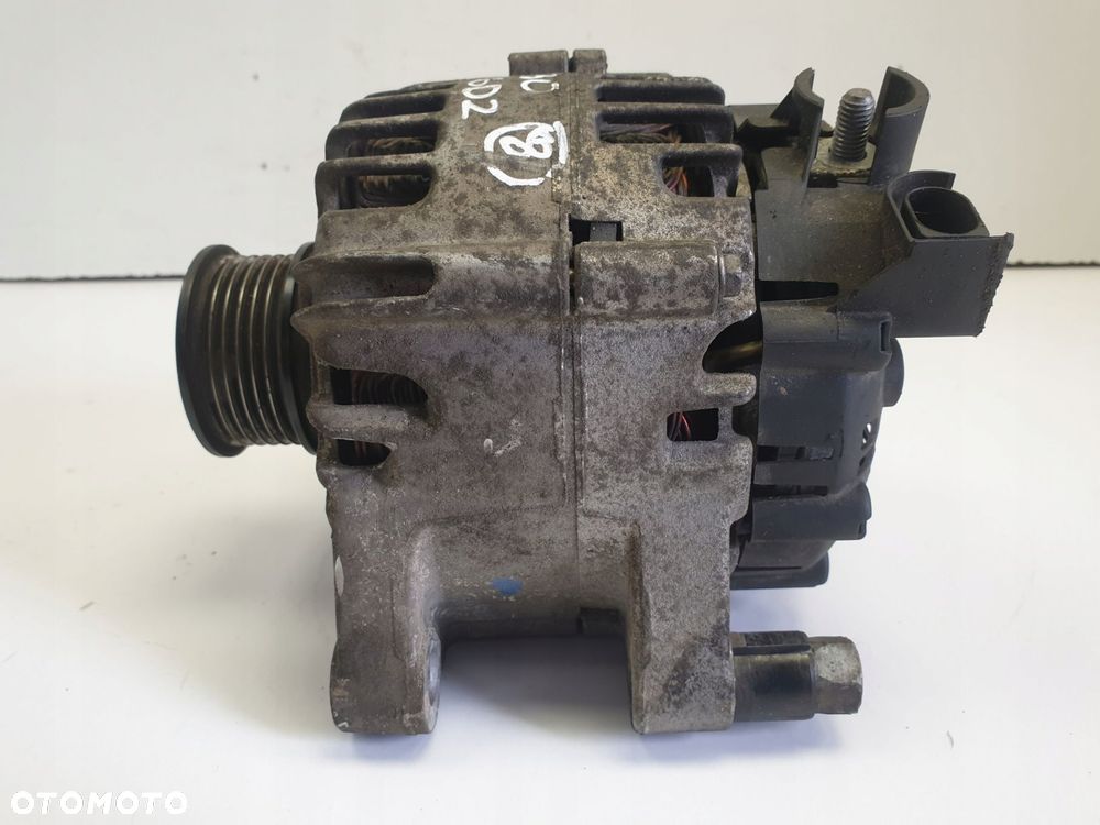 ALTERNATOR Volvo C30 D2 1.6 D _ 30659389 oryginał Alternator - 6