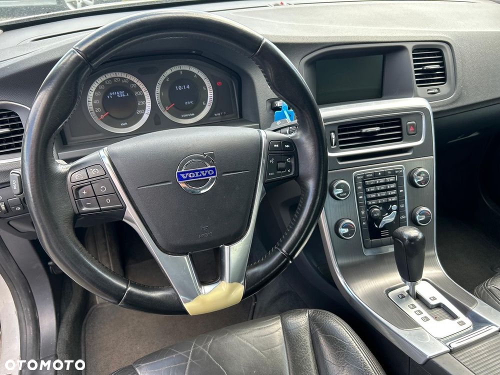 Volvo S60 D5 AWD Geartronic Summum - 12