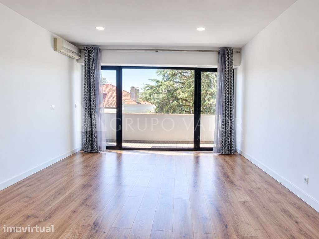 Apartamento T2 junto à estação da CP - Sintra - Grande imagem: 3/8