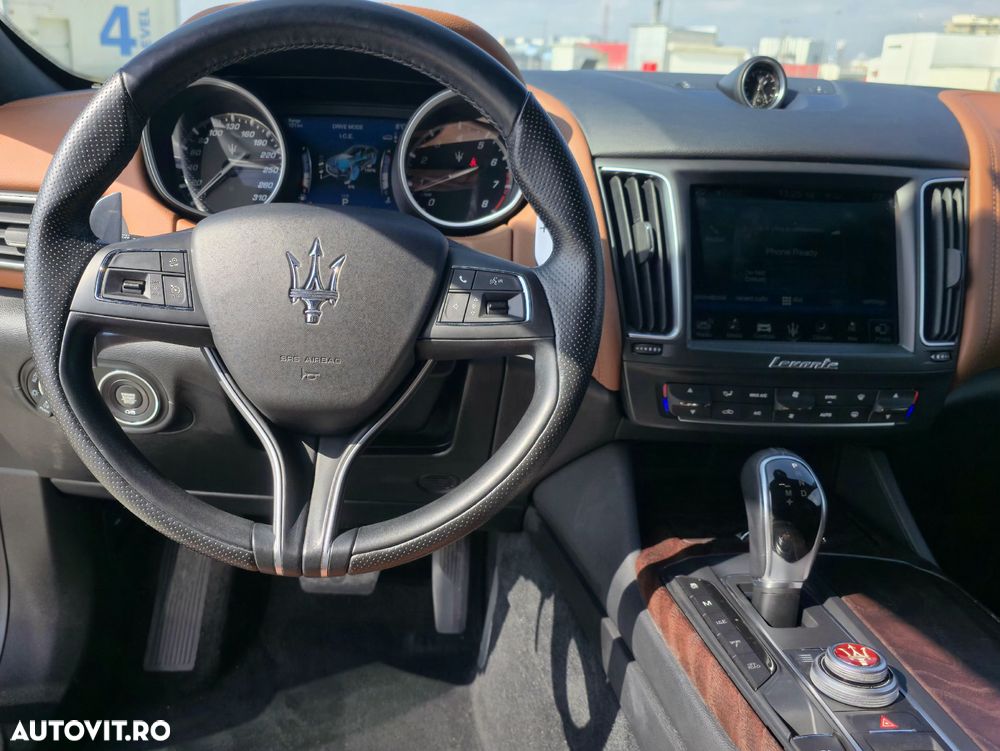 Maserati Levante Q4 GranLusso - 10