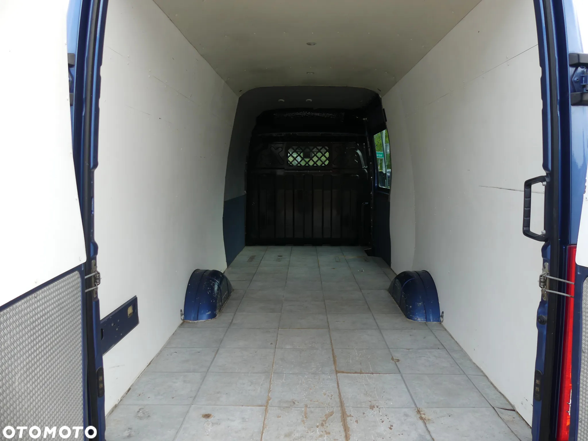 Iveco DAILY 35C18 - 24