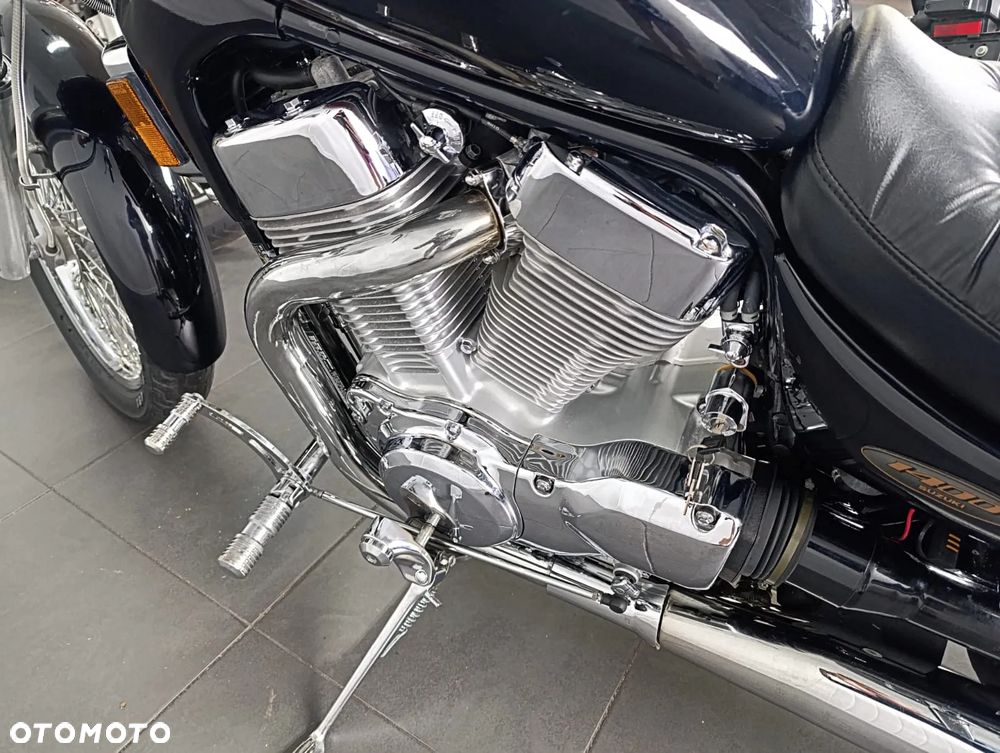 Suzuki Intruder - 15