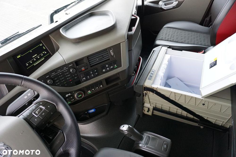 Volvo FH / 500 / E 6 / ACC / 6 X 4 / I - COOL / OŚ PODNOSZONA - 9