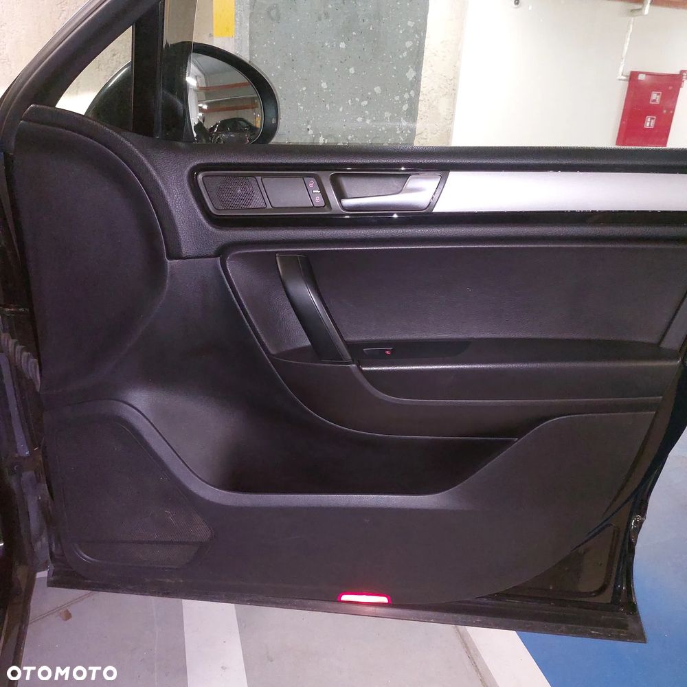 Volkswagen Touareg 3.0 V6 TDI Blue Motion DPF Automatik - 23