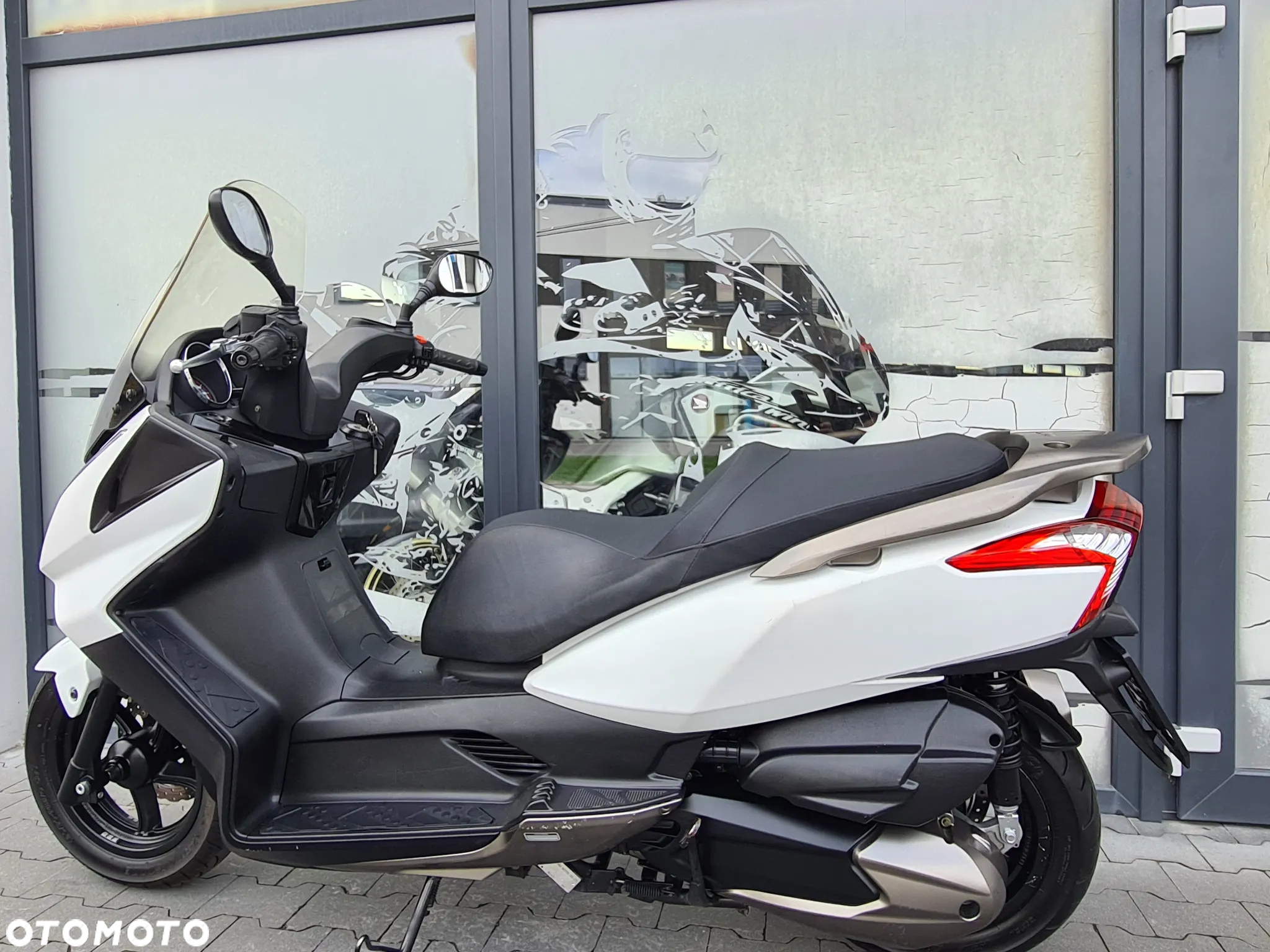 Kymco Downtown - 3