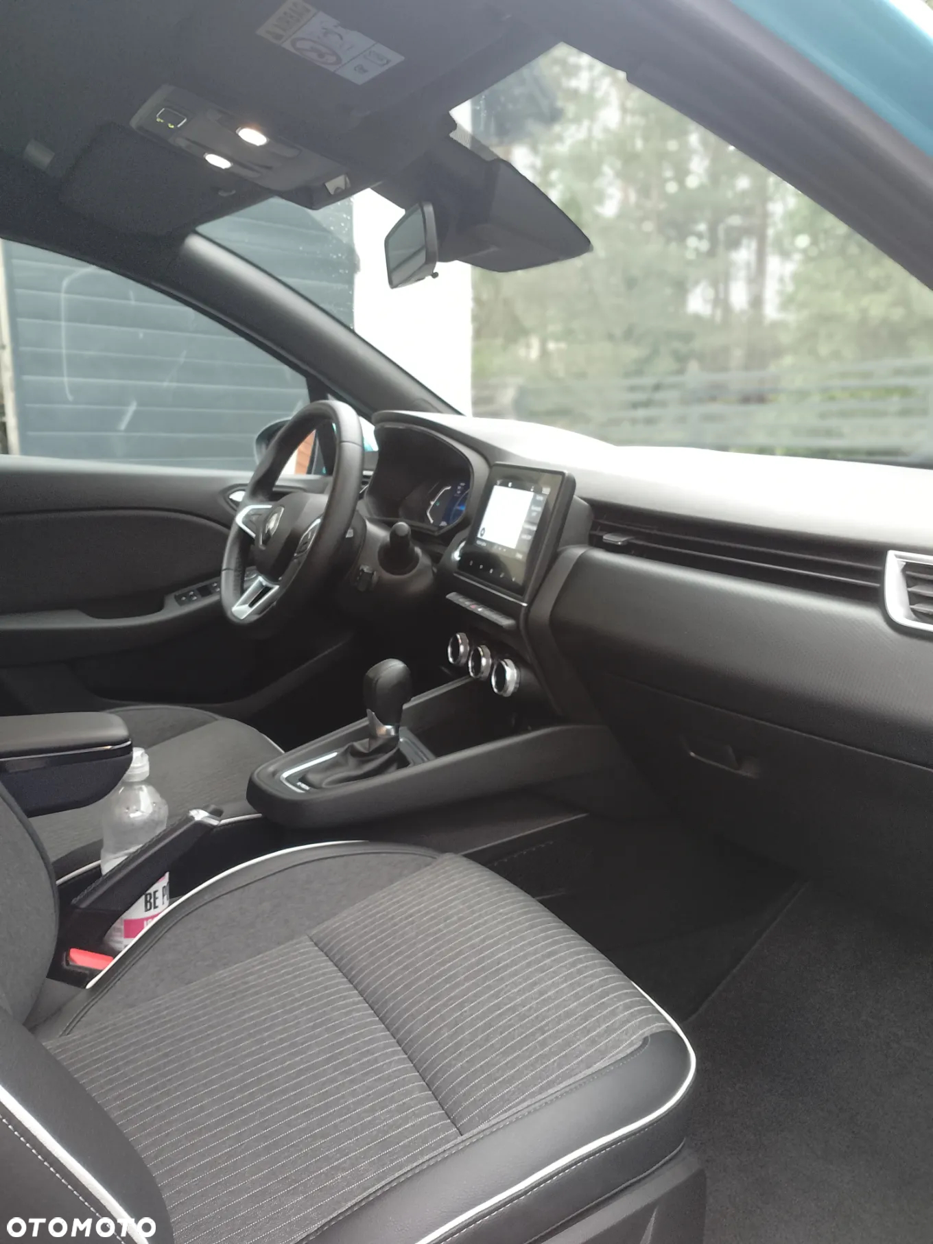 Renault Clio E-TECH Hybrid 140 BUSINESS EDITION - 15
