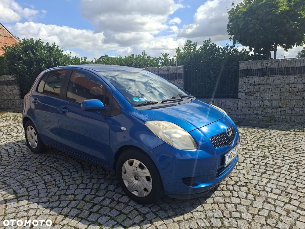Toyota Yaris 2006 photo 2