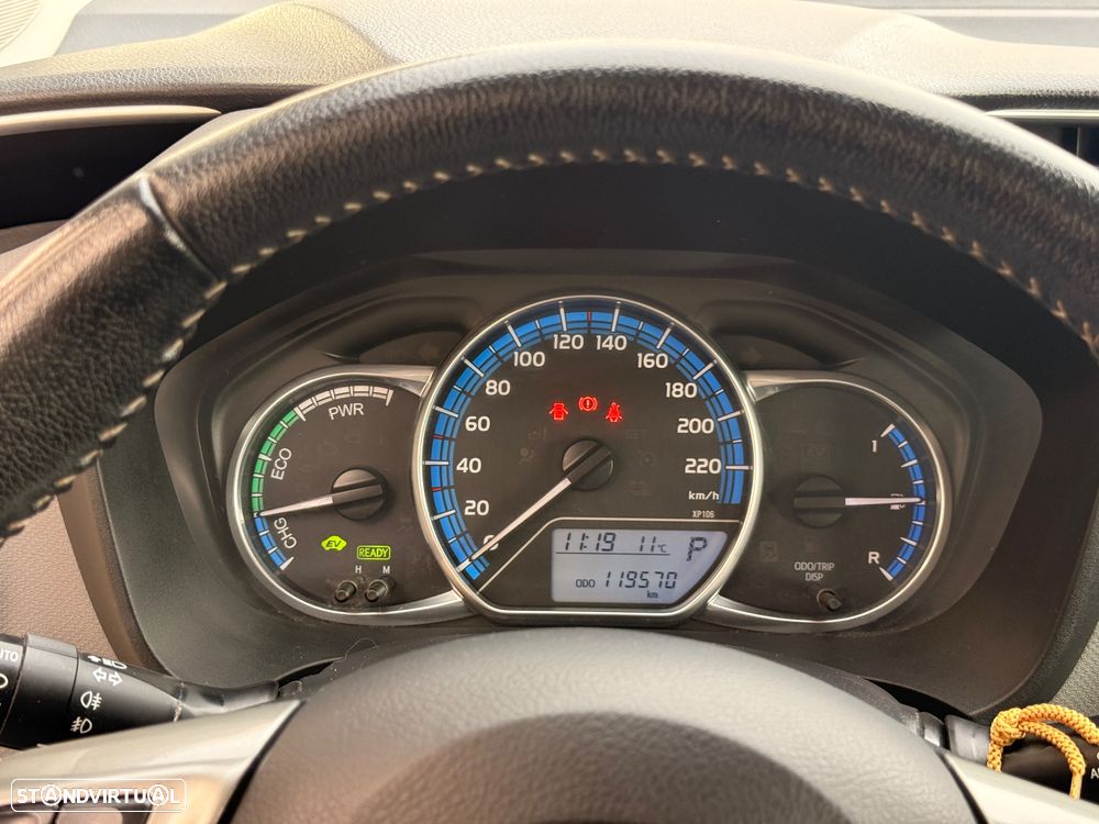 Toyota Yaris 1.5 HSD Active - 19