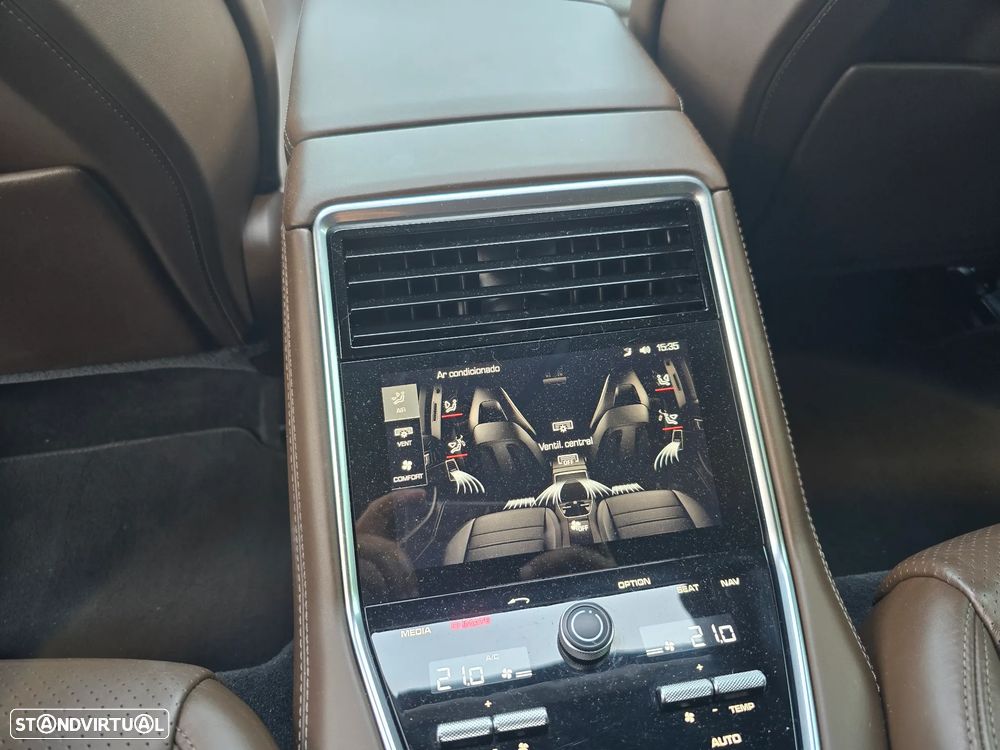 Porsche Panamera 4 E-Hybrid - 15