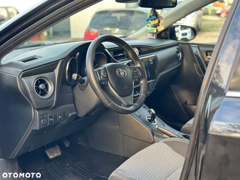 Toyota Auris - 5