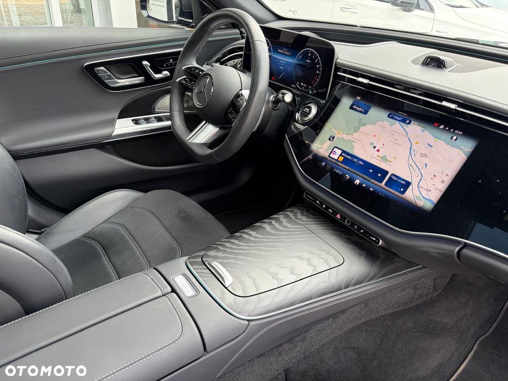 Mercedes-Benz Klasa E 300 de PHEV 4-Matic AMG 9G-Tronic - 19