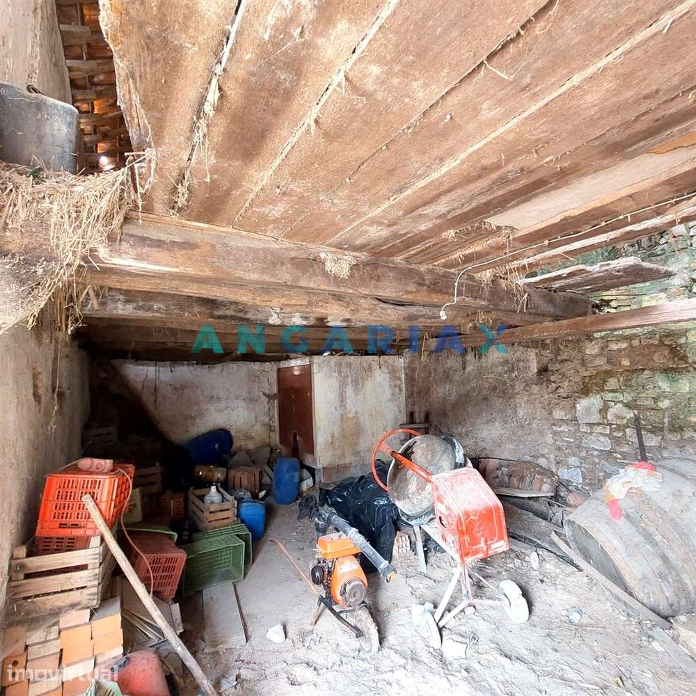 ANG1369 - Arrecadação para Venda em Juncal, Porto de Mós - Grande imagem: 4/9
