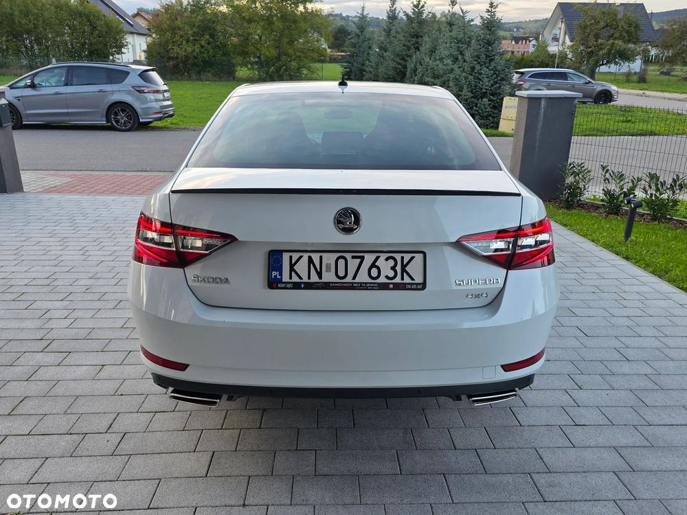 Skoda Superb 2.0 TSI 4x4 Sportline DSG - 4
