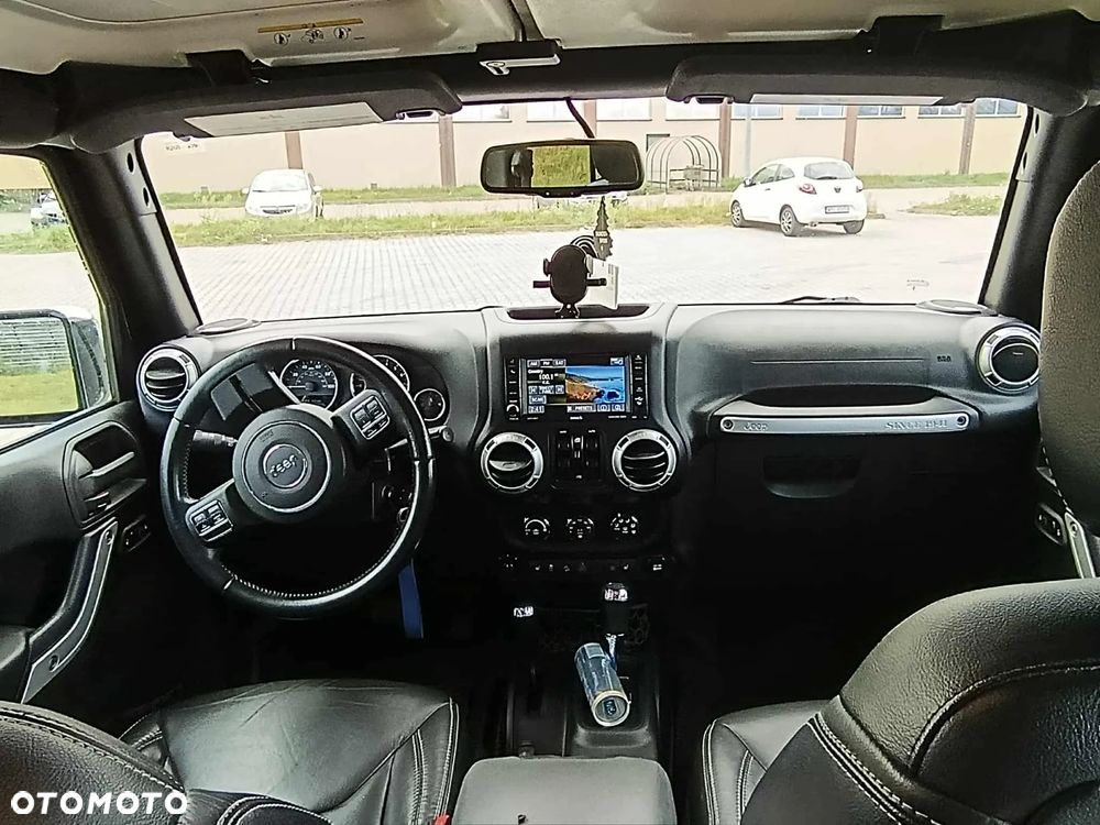 Jeep Wrangler 3.6 Unlim Sahara - 10