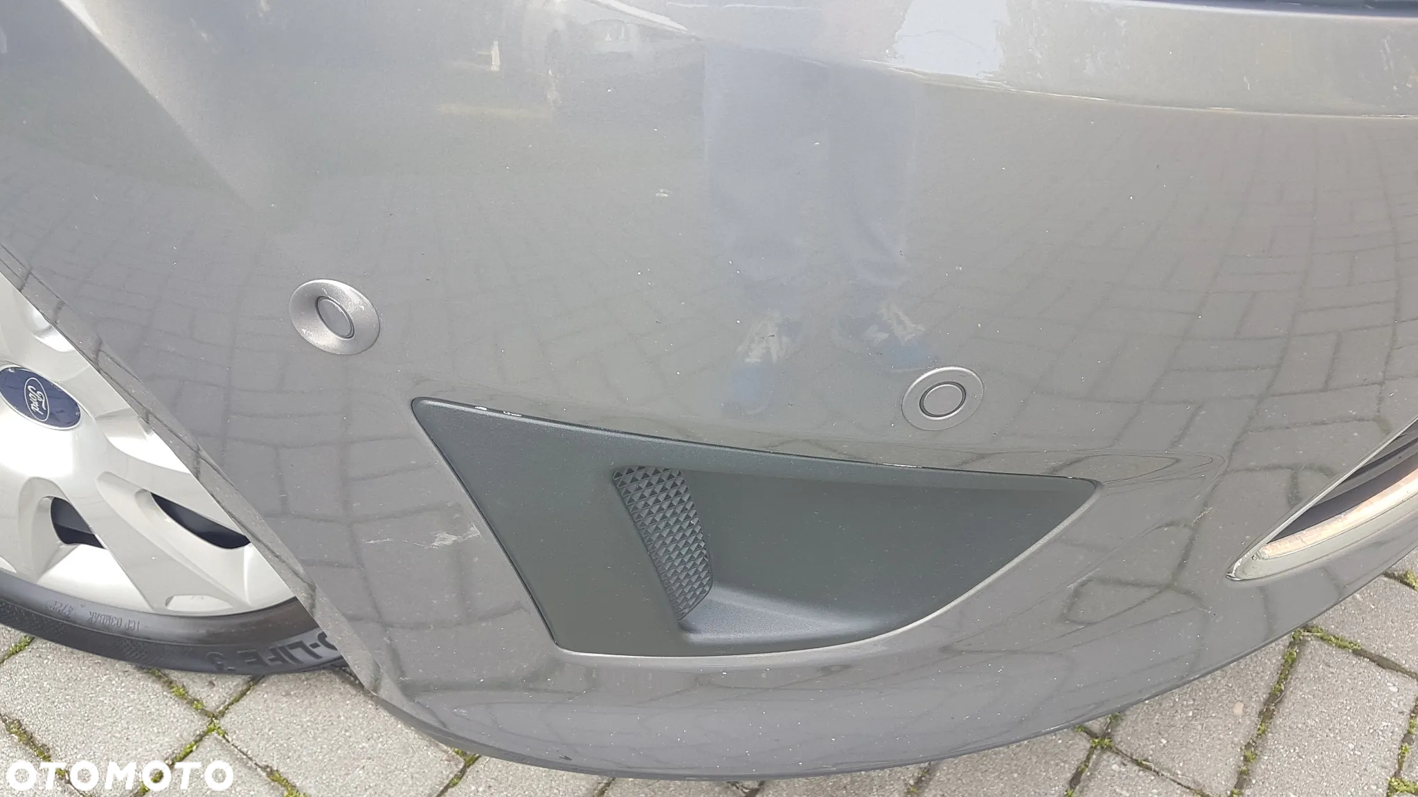 Ford Grand C-MAX - 24