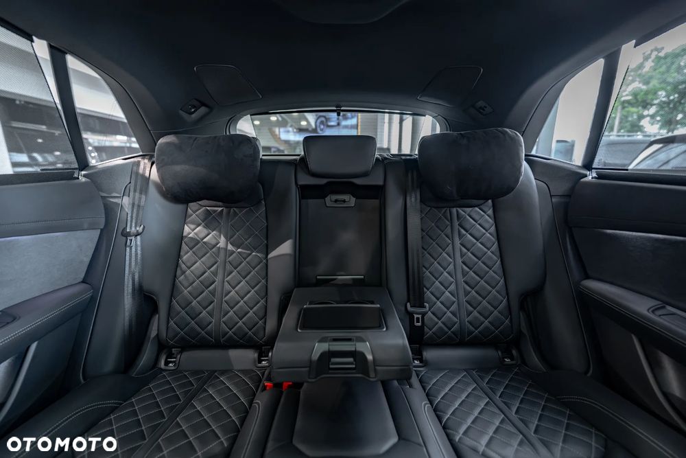 Audi SQ8 - 32