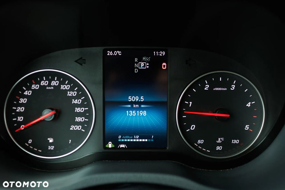 Mercedes-Benz Sprinter - 10