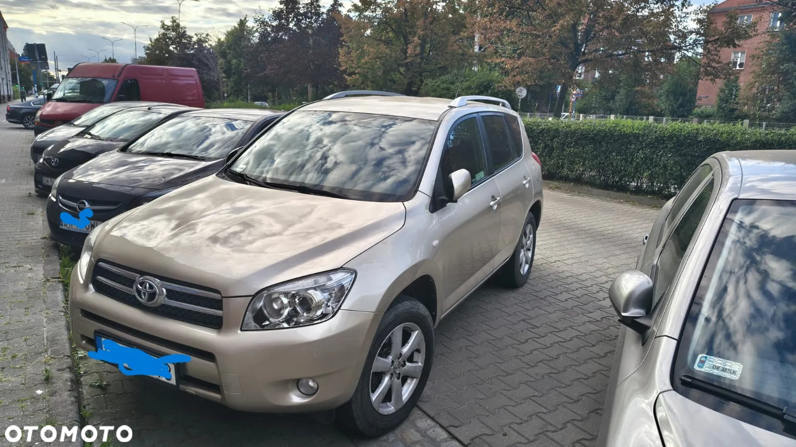 Toyota RAV4 - 10