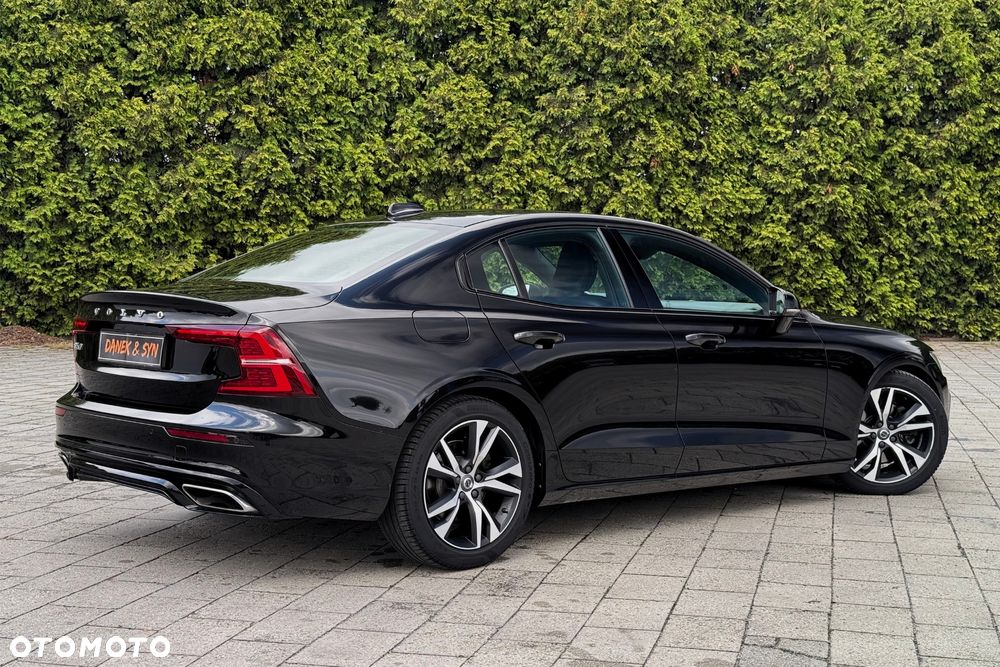 Volvo S60 T4 R-Design - 9