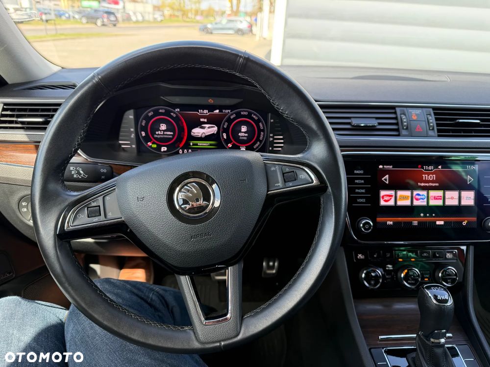 Skoda Superb 2.0 TDI SCR 4x4 Scout DSG - 13