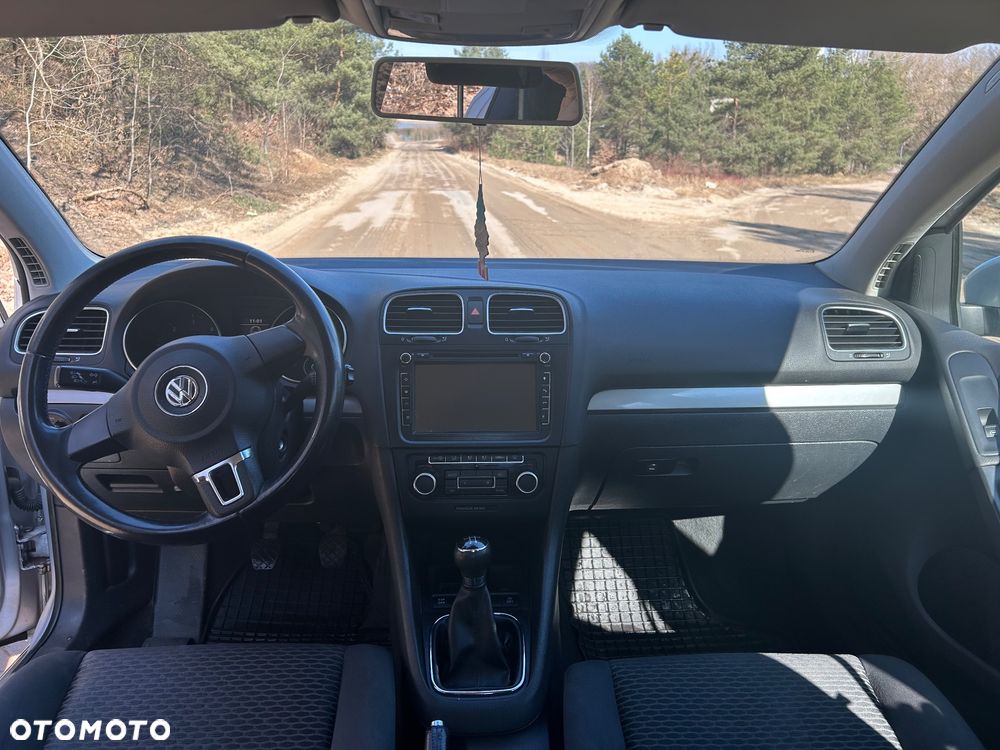 Volkswagen Golf 1.6 TDI Highline - 8