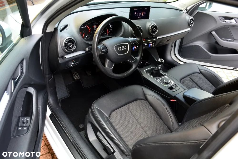 Audi A3 3-drzwiowe 1.4 TFSI Ambition - 7