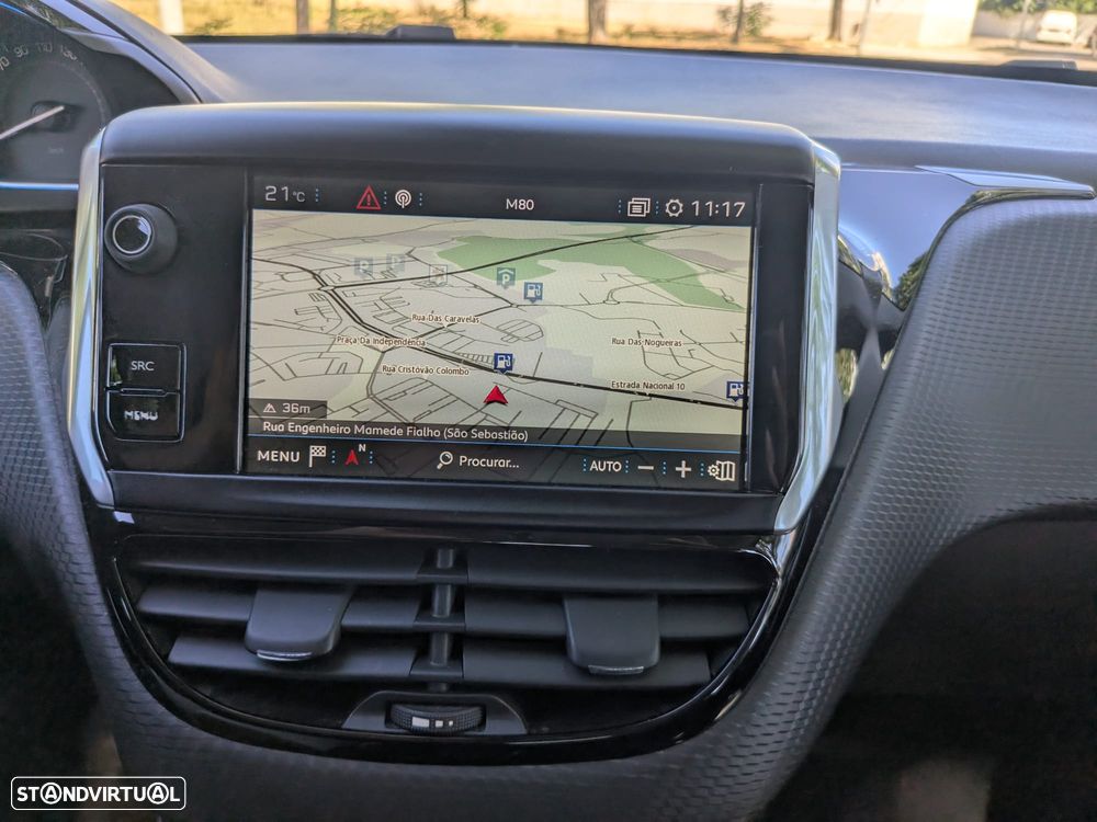 Peugeot 2008 1.2 PureTech Allure EAT6 - 15