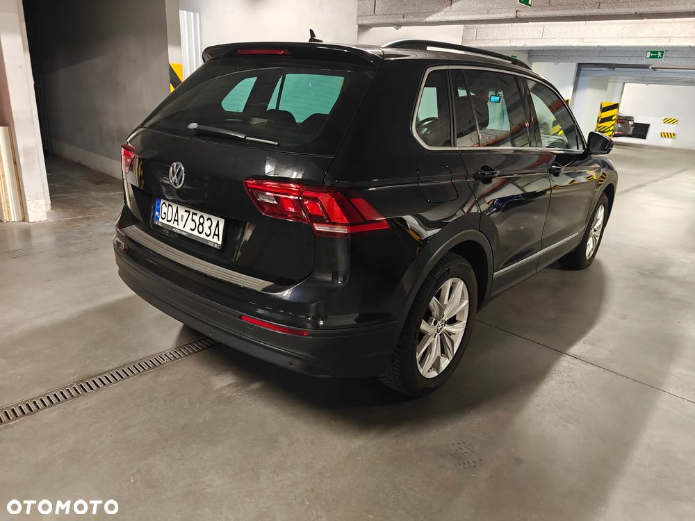 Volkswagen Tiguan - 11