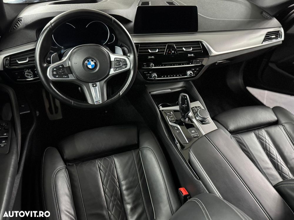 BMW Seria 5 530i AT - 6