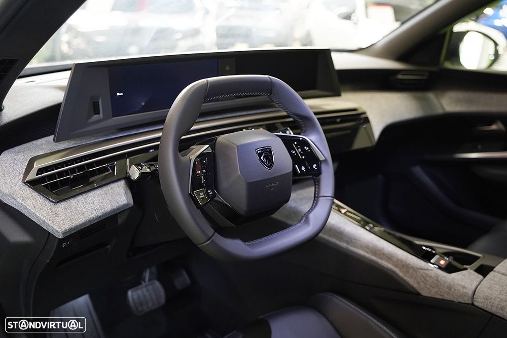 Peugeot 5008 1.2 Hybrid Allure Pack e-DCS6 - 6