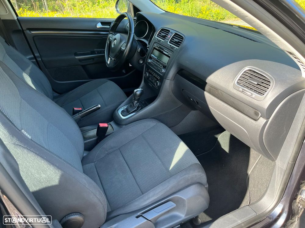 VW Golf Variant 1.6 TDi Confortline DSG - 12