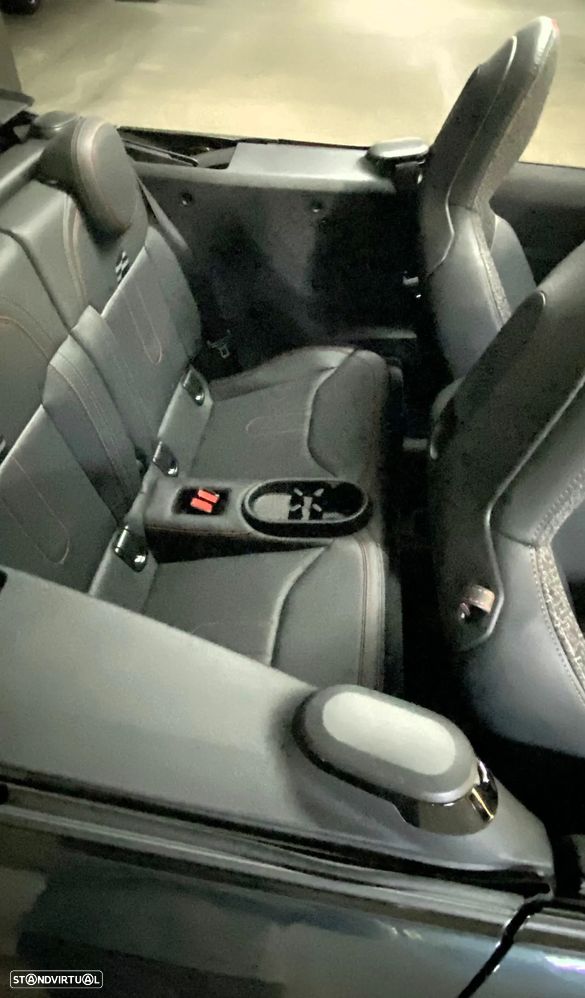 MINI Cabrio Cooper C JCW - 38