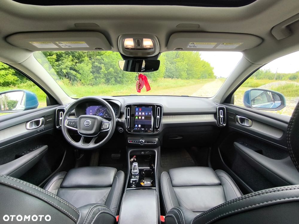 Volvo XC 40 B5 B AWD Inscription - 32