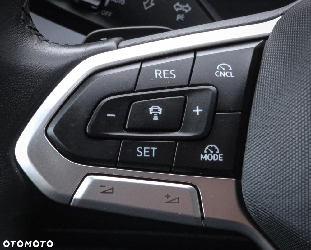 Volkswagen Tiguan 2.0 TDI SCR DSG Life - 17