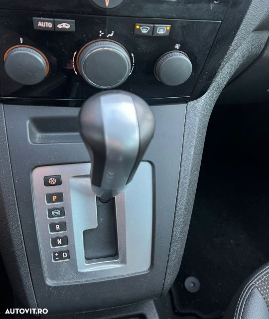 Dezmembrez Opel Zafira B [facelift] [2008 - 2014] Compactvan Z19DTH - 14