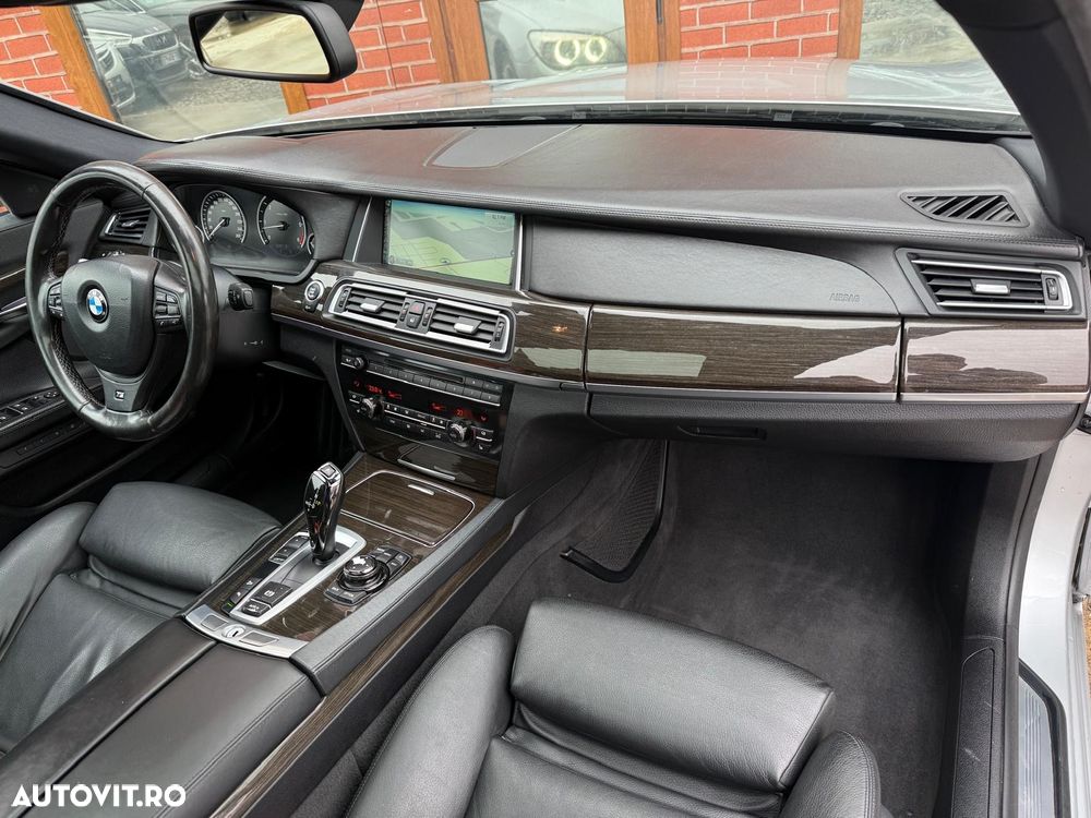 BMW Seria 7 730d xDrive Edition Exclusive - 15