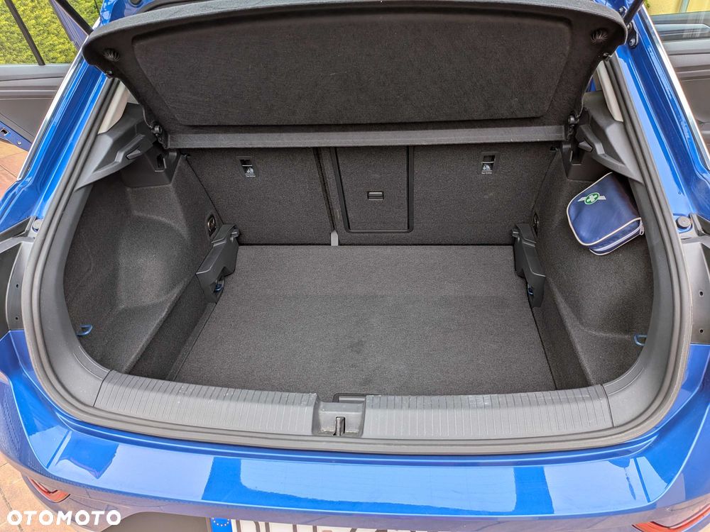 Volkswagen T-Roc - 4