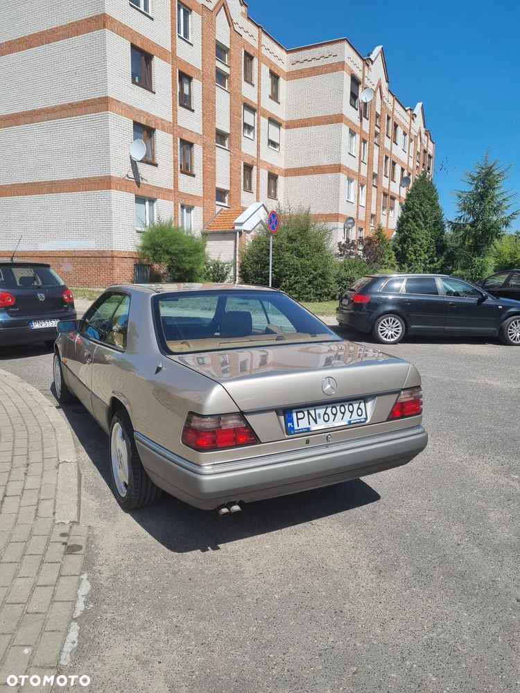 Mercedes-Benz Klasa E 320 - 3