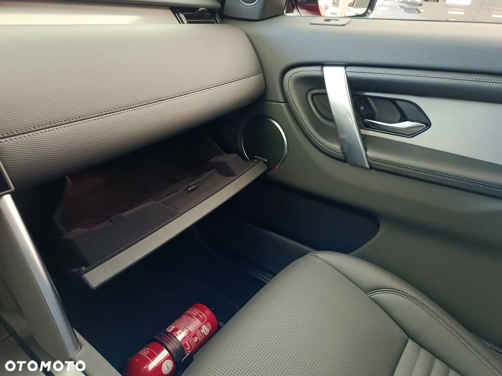 Land Rover Discovery Sport - 28