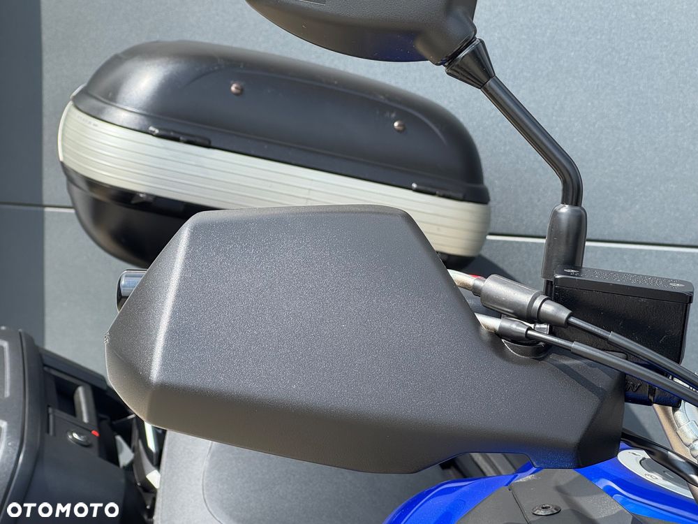 Suzuki V-STROM - 9