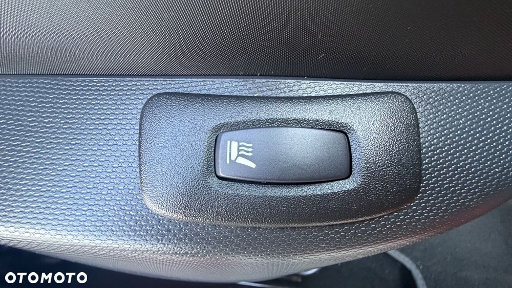 Renault Captur ENERGY dCi 90 Start&Stop Helly Hansen - 26