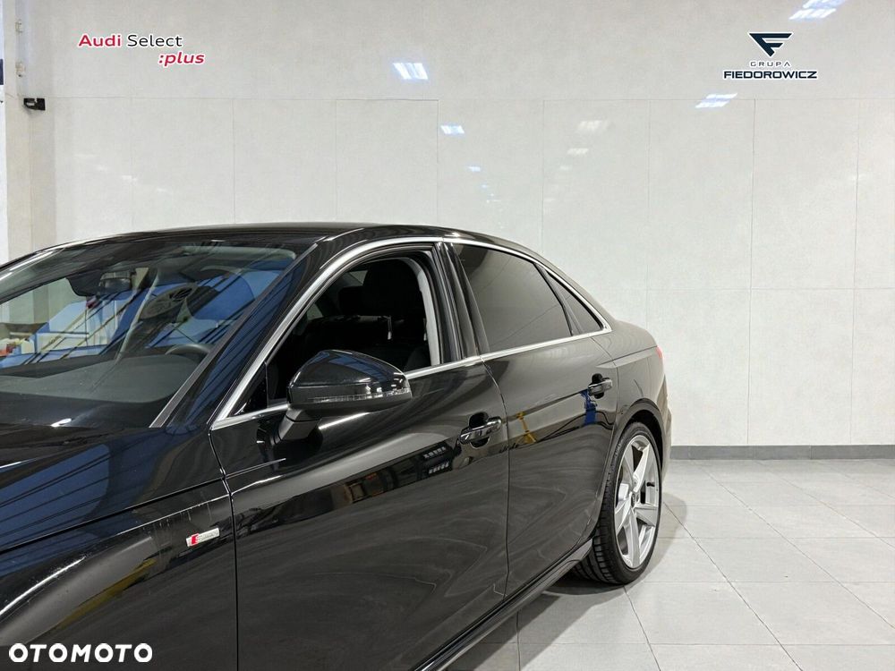 Audi A4 Limousine - 11