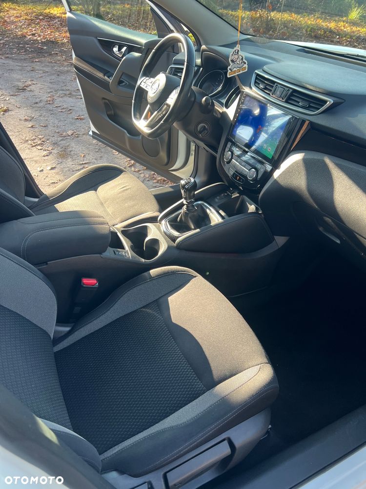 Nissan Qashqai - 25