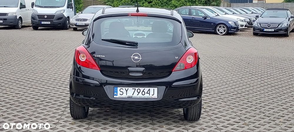 Opel Corsa - 25